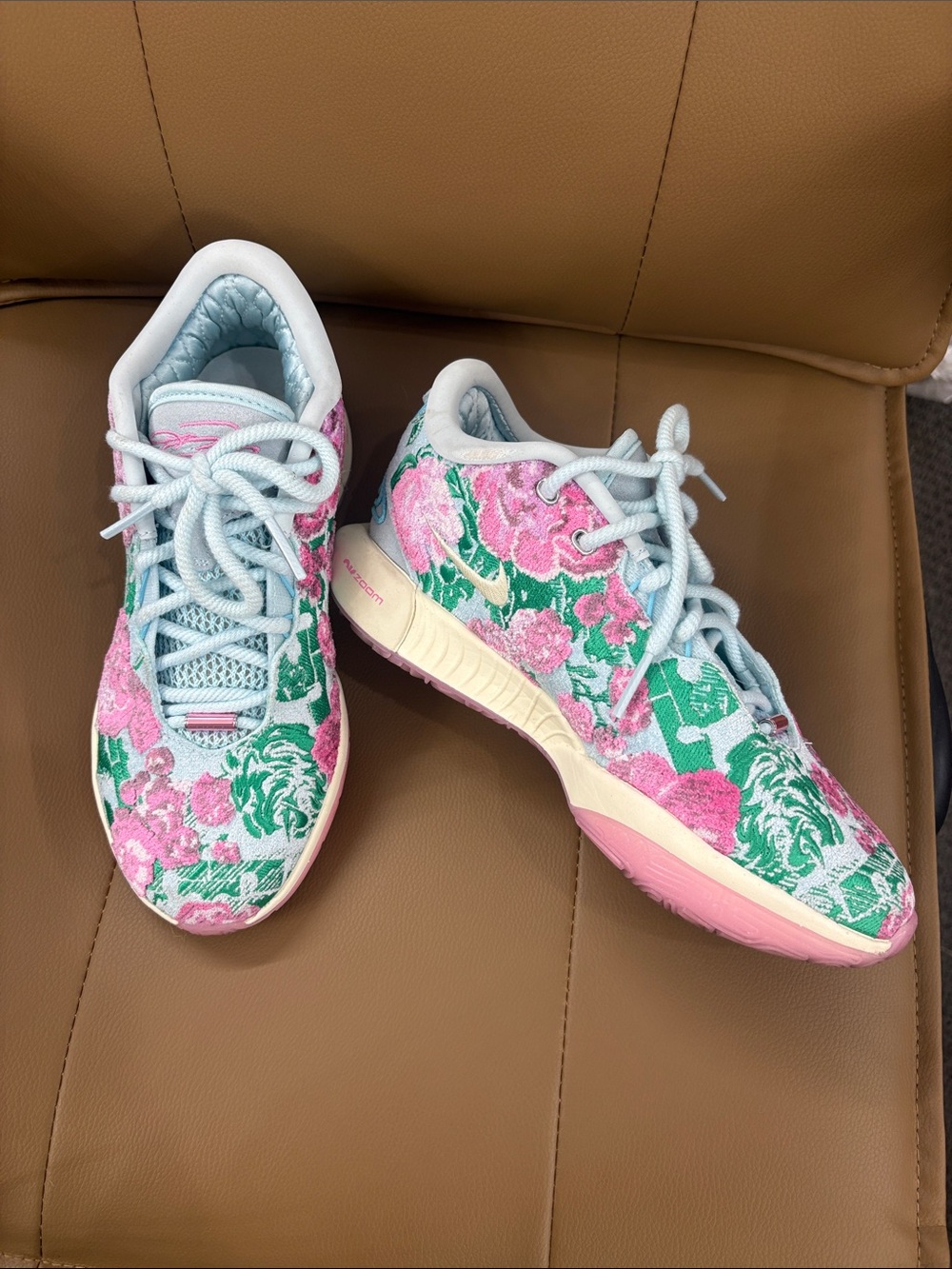 Nike LeBron 21 "Grandm's Couch"